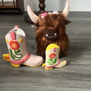 Bundle  Boot Vase Set with Highland Cow Plush